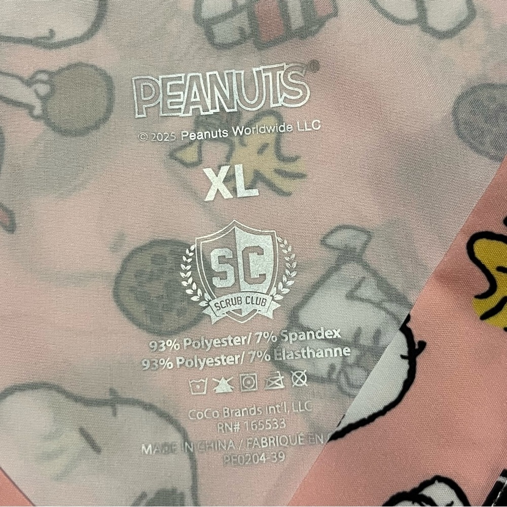 Peanuts Snoopy Christmas Scrub Top XL Pink Holiday NWT - Picture 2 of 5